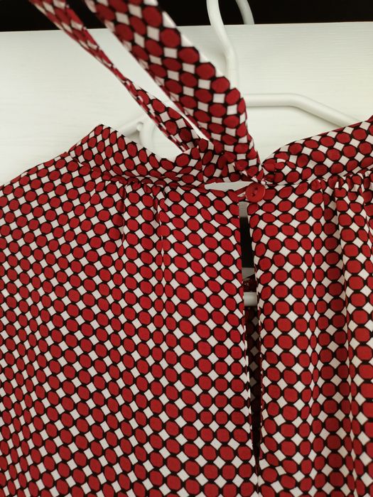 Zwiewna bluzka falbanki Dorothy Perkins 44