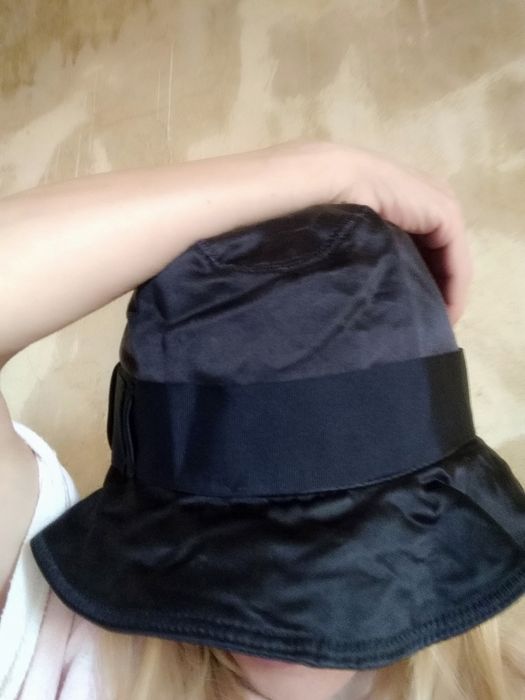 шляпа Dolce & Gabbana.