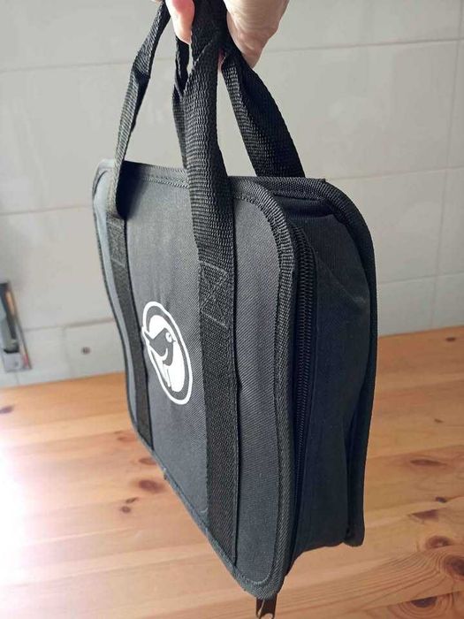 Aparafusadora eléctrica+mala+carregador+2 baterias.Qualidade,durável.