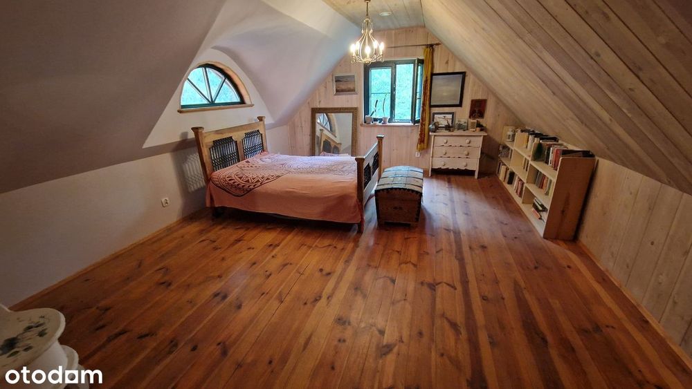 Wyjątkowy drewniany dom pod Warszawą działka 2700m2