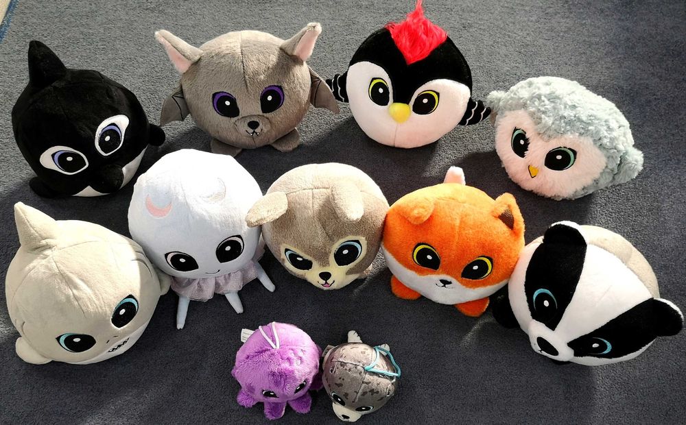 Dreamworks - "A História de uma Abelha" / "Estrunfes , Smurfs" / Animais - "O bando do bosque" & "O bando do mar" (peluches / coleção)