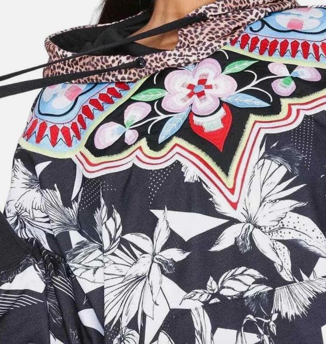 Wyjątkowa adidas z haftem, kwiatami i kapturem 38 40