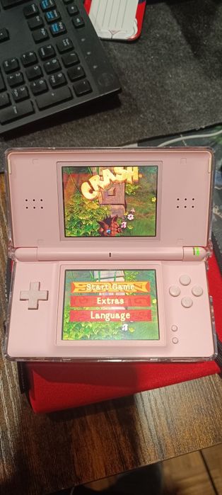 Nintendo DS Lite Rosa + Capa de Proteção e Acessórios