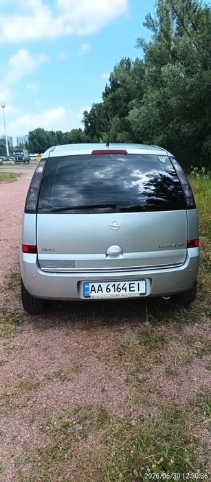 Opel Meriva ( Газ-бензин) БЕЗ ТОРГУ