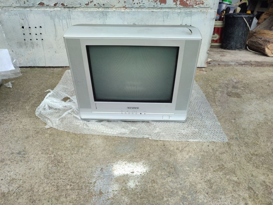 Телевизор Samsung CS-17A11MJQ