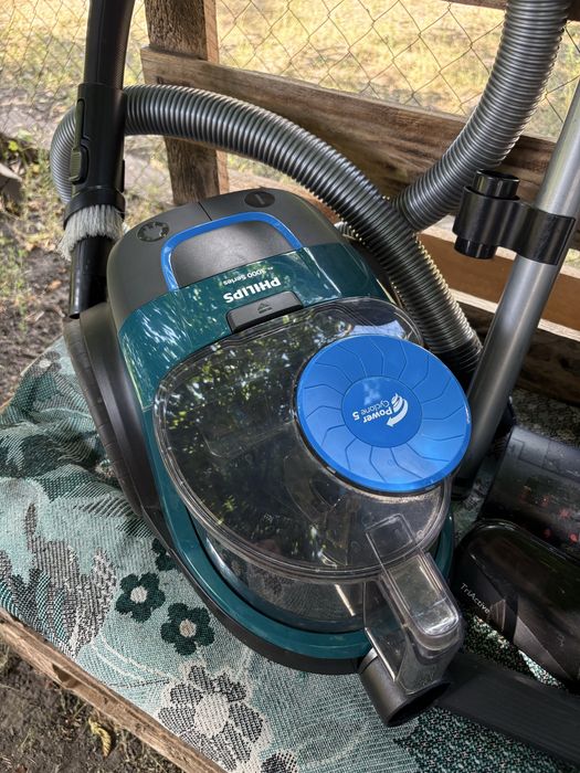 Пилосос PHILIPS гарний стан