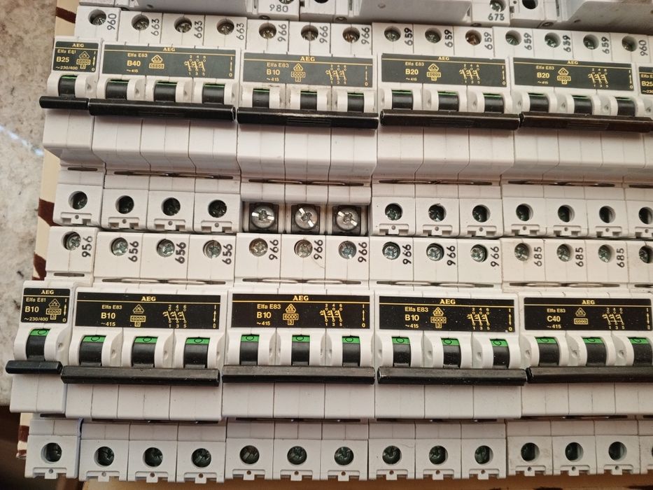 Wyłącznik nadprądowy AEG B10 B20 B40 C40 C16,C2,B10,B6,C32,B25