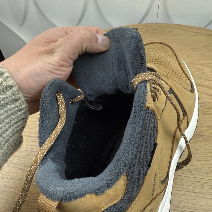 Оригінальні зимові черевики Quechua waterproof