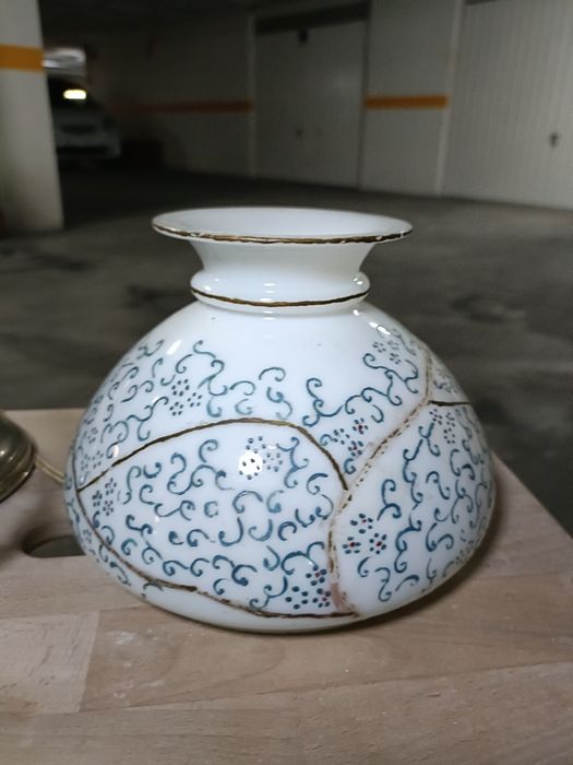 Candeeiro de cabeceira antigo