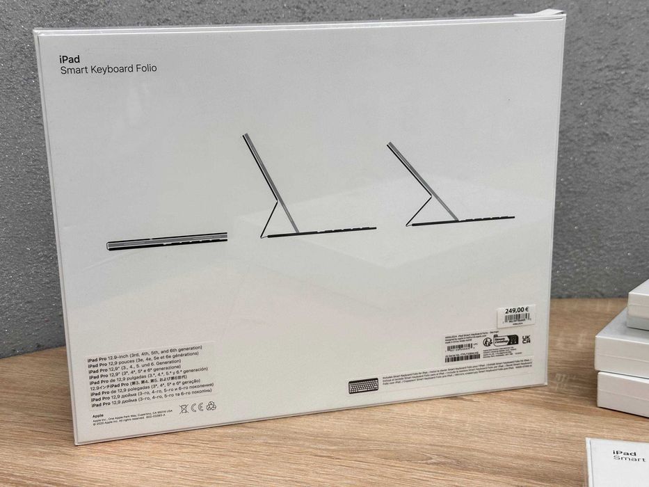 Чохол-клавіатура AppleSmart Keyboard Folio iPad 8/9/10/Air/Pro/11/12.9