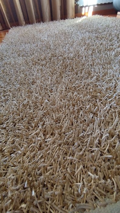 Tapete carpete beje dourado