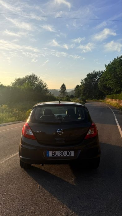 Opel Corsa 1.2 Gasolina — photo 2