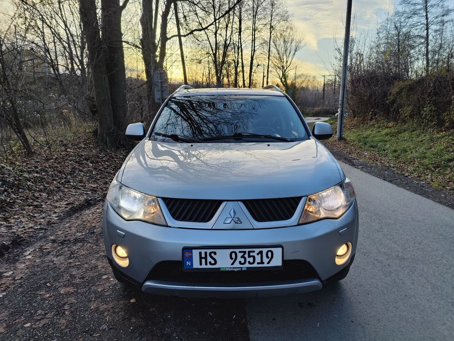 Mitsubishi Outlander XL 2.0D 4×4 7 місць 2007 рік для ЗСУ та