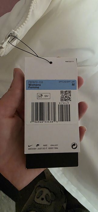 Biała kurtka Nike