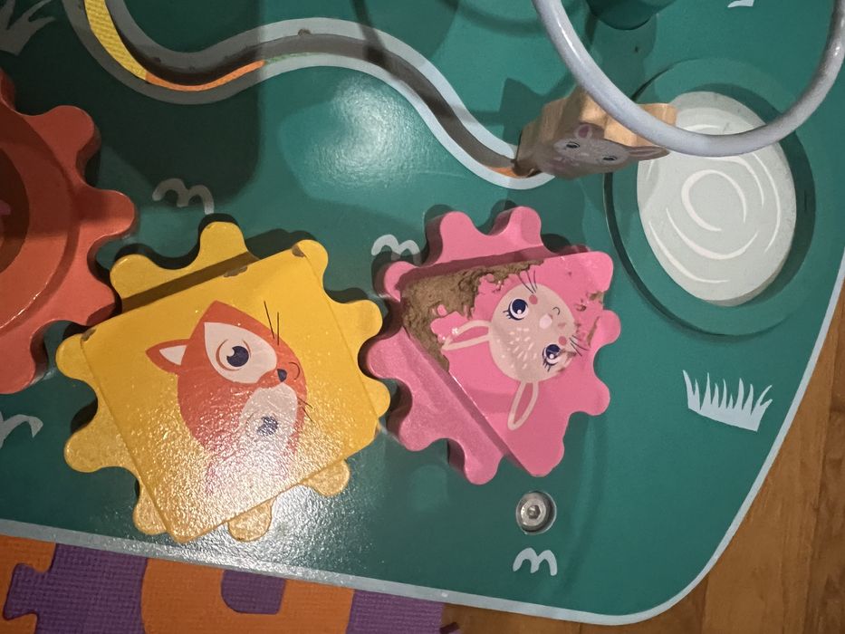 Brinquedo para crianças até 4 anos em madeira