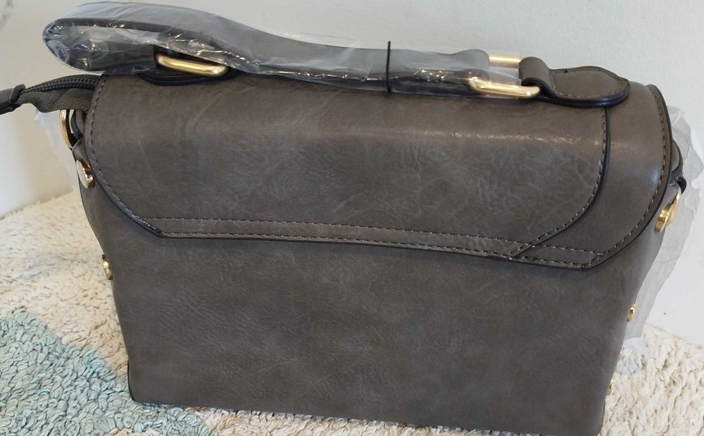 Bolsa transversal Cinza