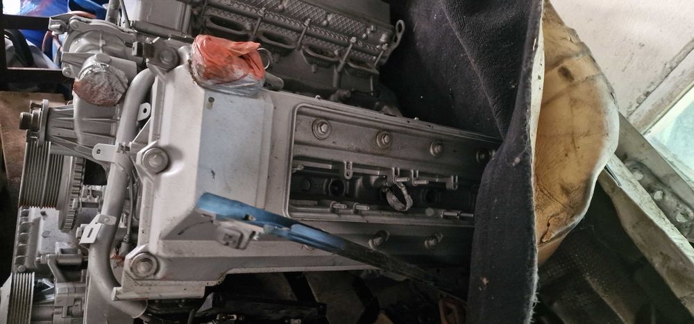 Bmw e32 e38 kompletny silnik m60b40 wiele cześci do tych modeli