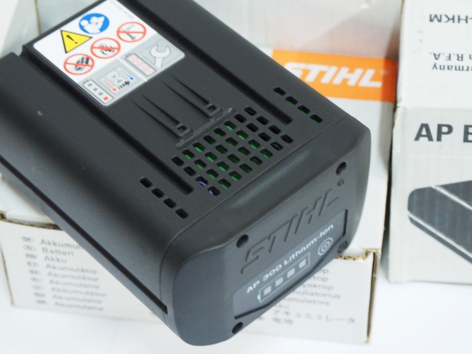 Akumulator STIHL AP 300 bateria pilarka kosa pila kosiarka 36v 6ah