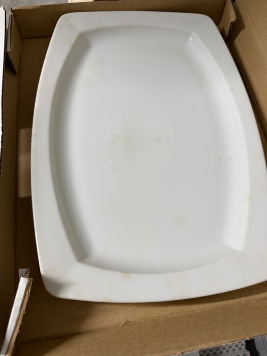 Loiças …travessas e pratos novos