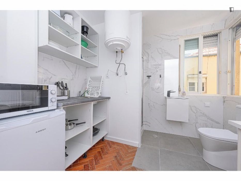 Quarto - localizado em Lapa Lisbon