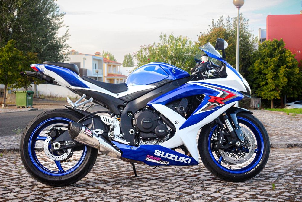 Suzuki GSXR 750 k8