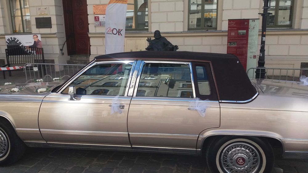 Auto Samochód do Ślubu Cadillac Fleetwood Brougham