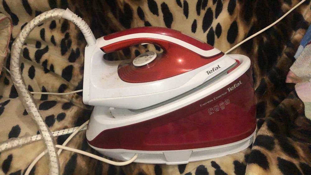 Утюг с парогенератором Tefal Express Essential б/у Днепр