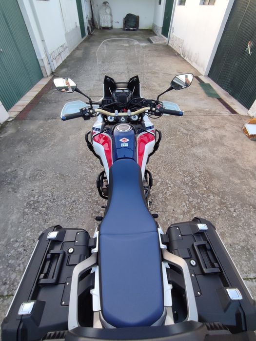 África Twin tricolor