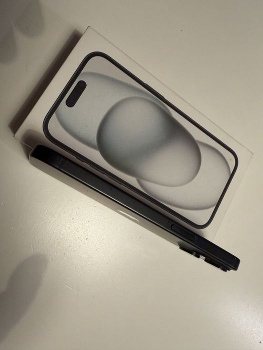 Iphone 15 256 bateria 96%