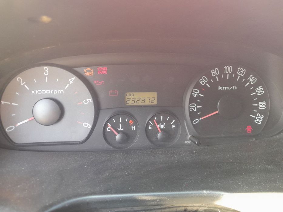 Хюндай ш1не находу 2004 года , порвалась цепь ГРМ.