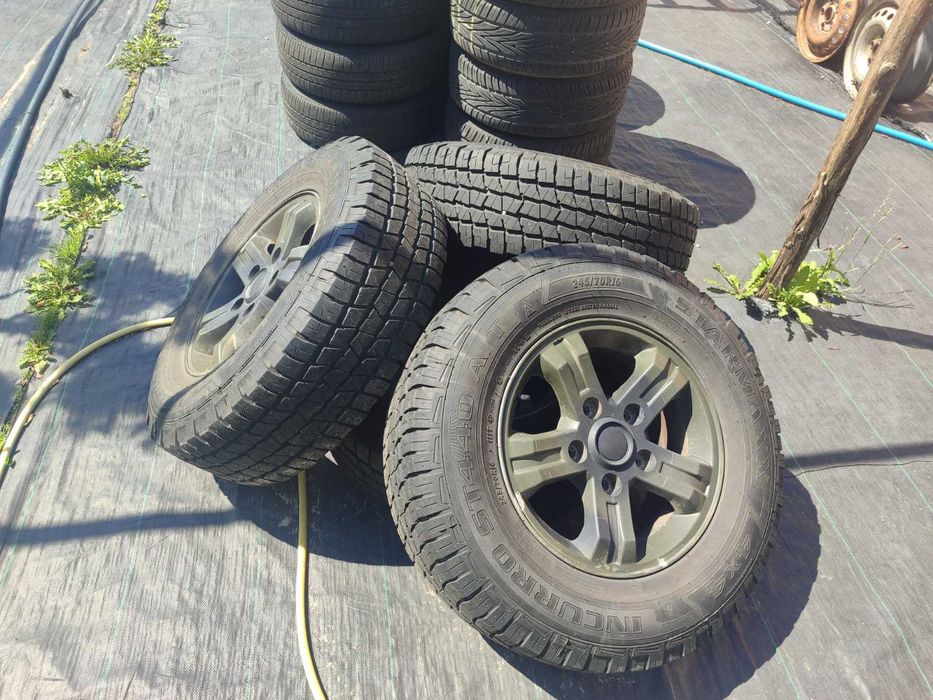 Диски з Шинами на 16 KIA Sorento 5*139,7. 4*4 Болотяна 245*70