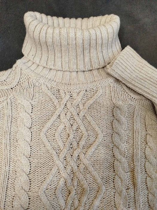 Женский свитер зимний