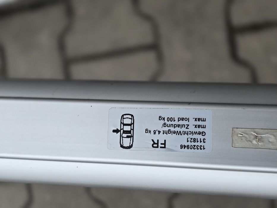 Belki poprzeczki bagażnik dachowy THULE Opel Zafira C na relingi zinte