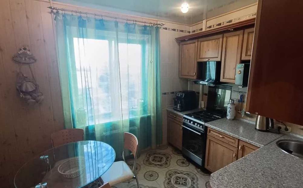 Продам 3 комн. квартиру в Чугуеве