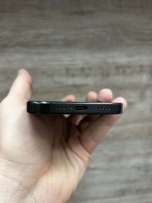 iPhone 16 Pro 128Gb Black Titanium з гарантією