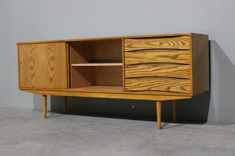 Aparador nórdico em carvalho | Mid- Century Modern | Nordic Design