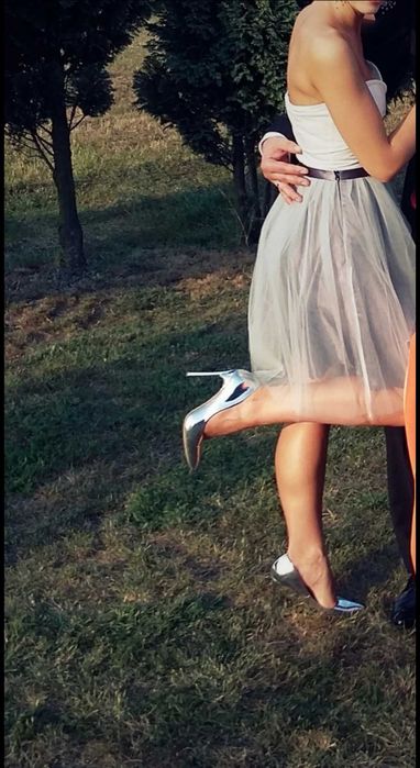 Szara Elegancka tiulowa rozkloszowana spódnica Xs/S