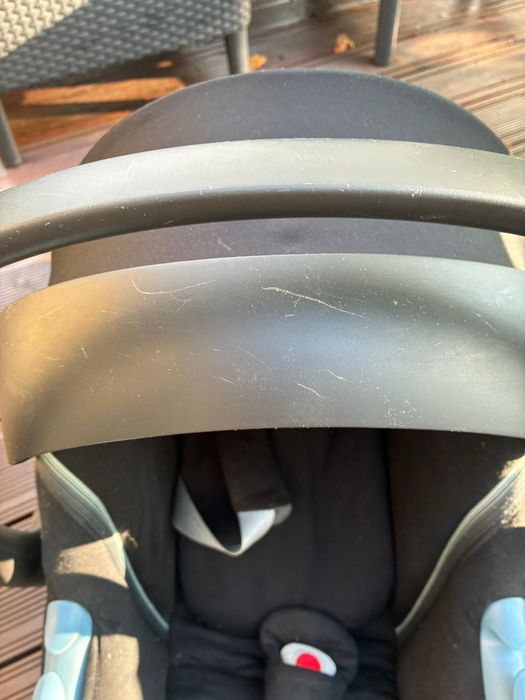 Fotelik samochody Cybex Atom I -Size. Rozmiar 45-87 cm.