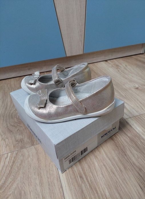Buty dziewczęce KORNECKI rozm. 24