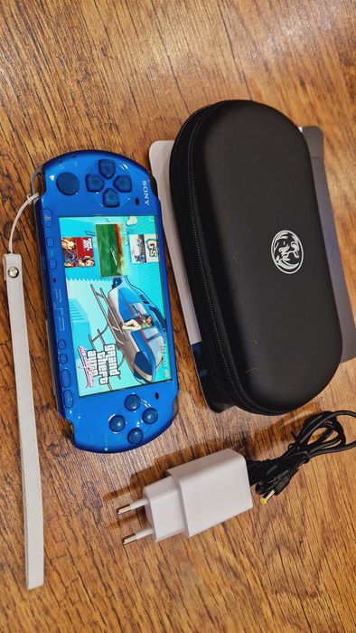 PSP Sony 3000 64гиг с играми 135шт