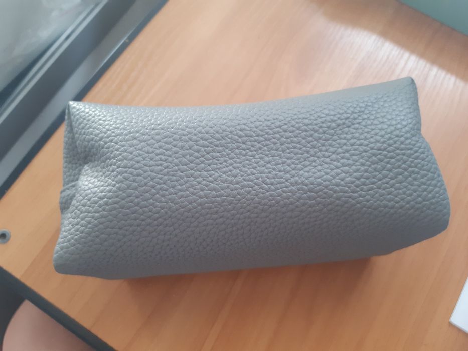 Косметичка нова сіра