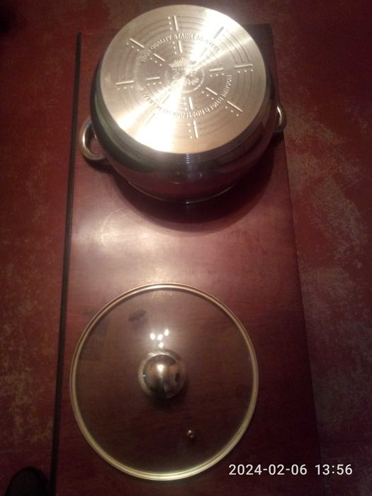 Кастрюля  нержавейка Peterhof - 6.5 л.  Австрия   Продажа по месту.