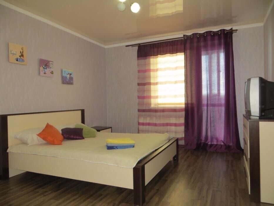 Сдаётся посуточно почасово 2-к кв-ра в ЖК София!