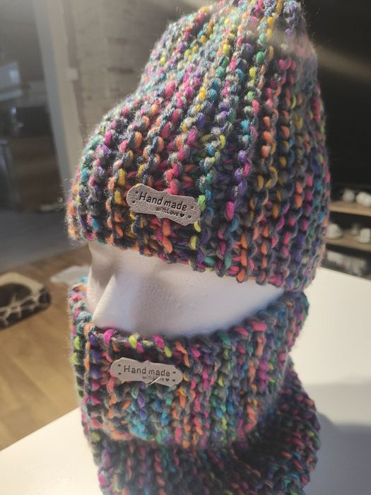 Komplety dziergane recznie