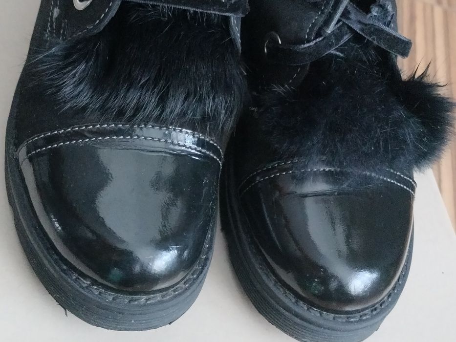 Botki  czarne skórzane Lasocki rozm. 35