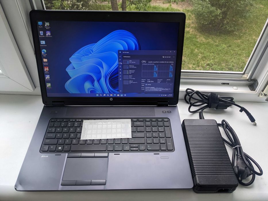 HP Zbook 17 G1 | 17" HD+ | i5-4340M | озу 8Гб | ssd 120Гб |  gpu K1100M 2Гб | батарея новая