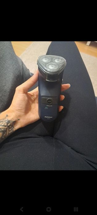. Máquina de Barbear Philips Philishave 4806 Elétrica + Bolsa + Carreg