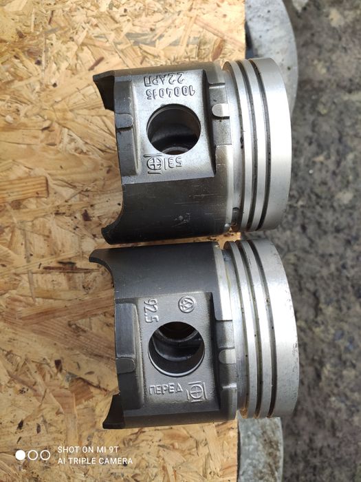 Продам поршень газ 52, 53 новые