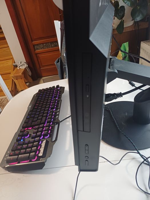 Моноблок Lenovo m800z. I7 процесор