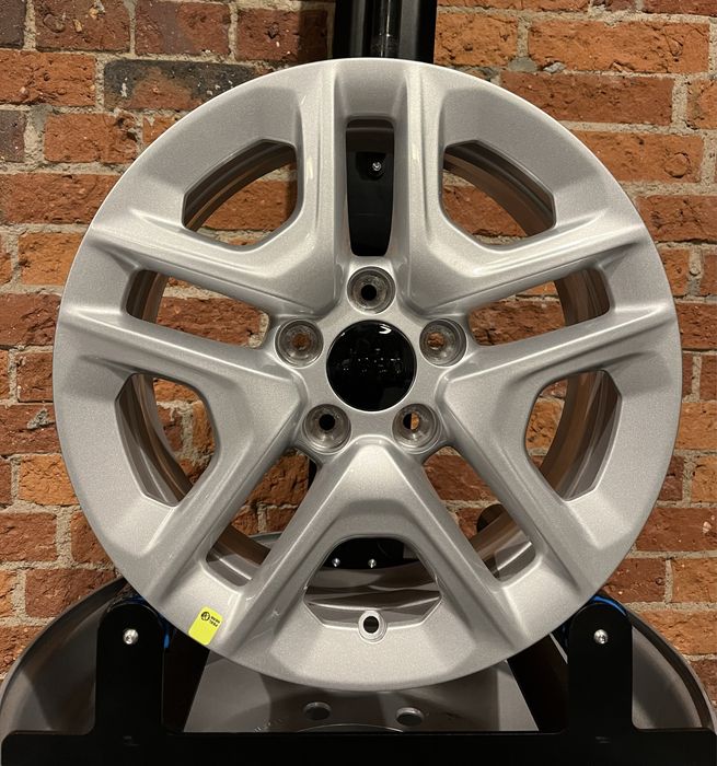 Alufelgi 16 Oryginalne 5x110 Jeep Compass Renegade Nowe Felgi